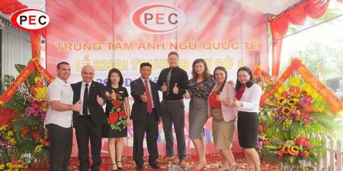 Giáo viên tại trung tâm tiếng Anh PEC.