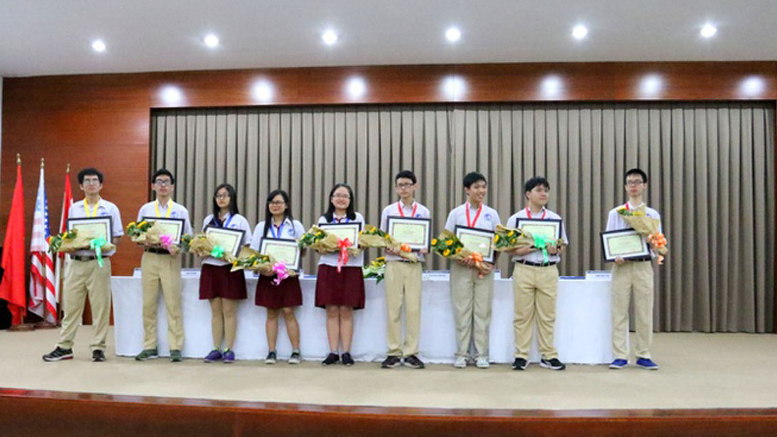 Học sinh trường Song ngữ Á châu đạt giải Olympic