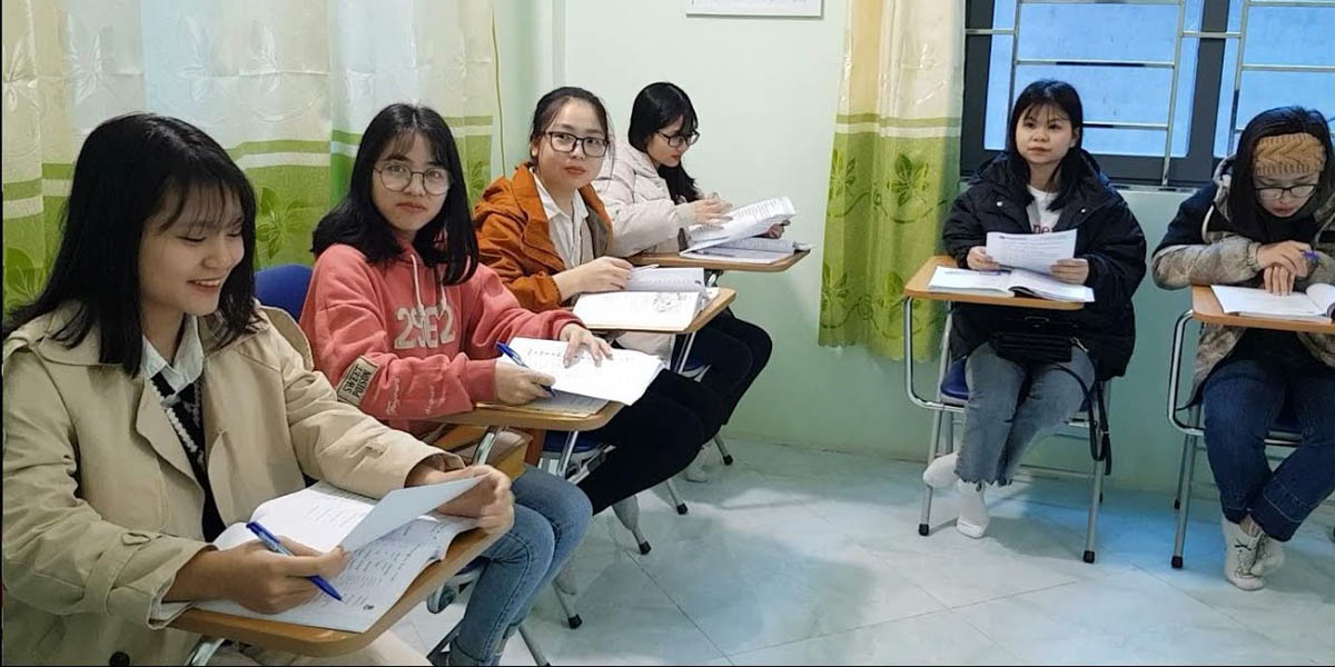 Trung tâm Thượng Hải áp dụng mô hình 7 học viên 1 lớp tại khóa học luyện thi chứng chỉ HSK